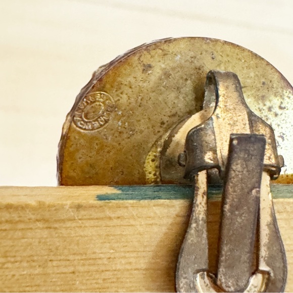 Vintage White Round Made in Germany Edge Clip On Earrings Gold Tone Setting - Picture 7 of 10